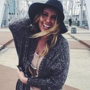 Meet your Posher, Amber lynn