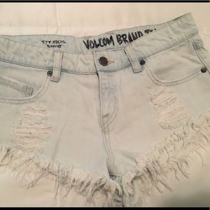 Volcom shorts