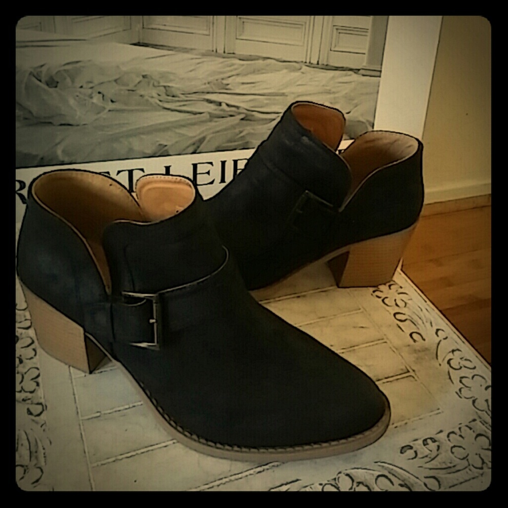 Very Cute Ankle booties