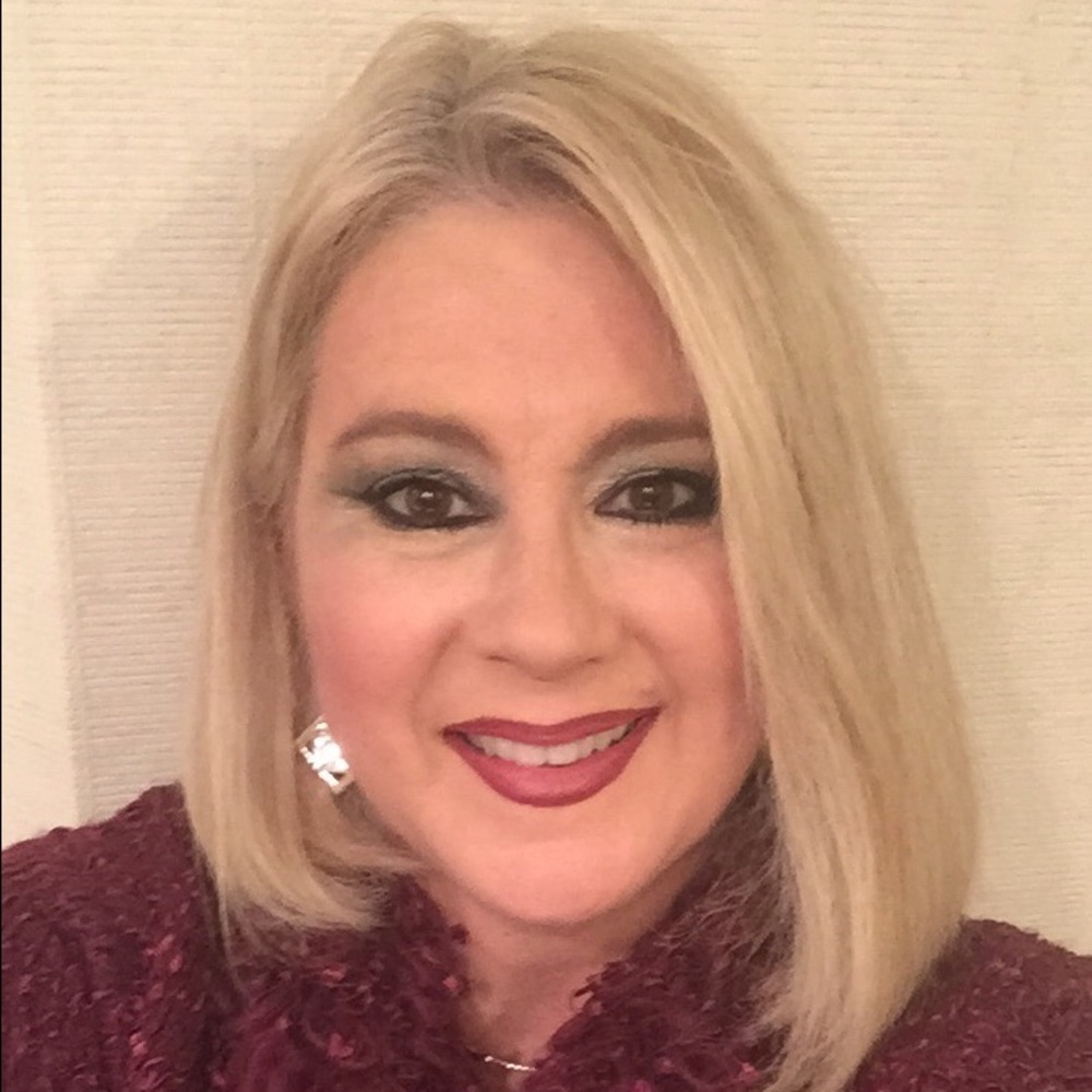 Meet your Posher, Lisa