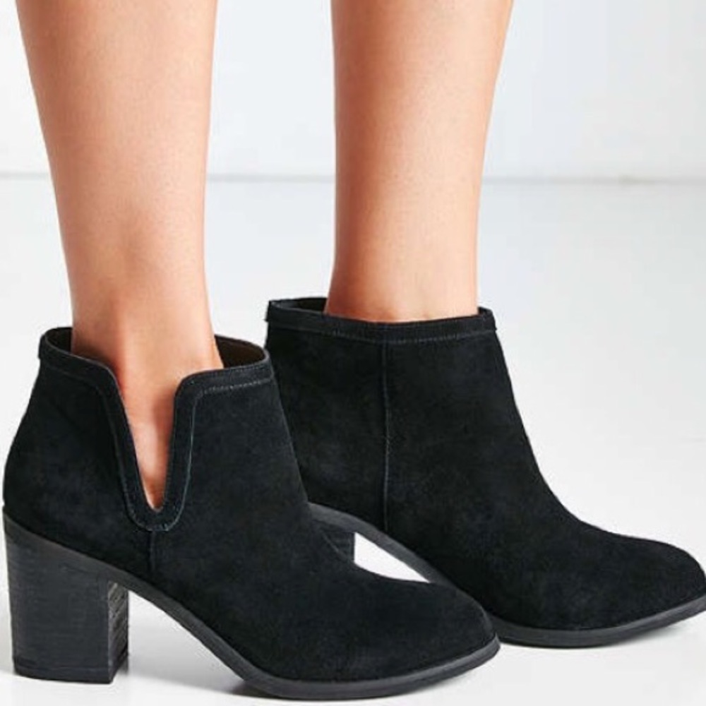 Black suede boots UO size 8