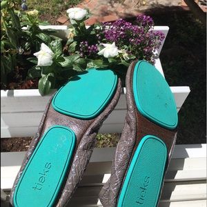 TIEKS BY GAVRIELLI SIZE 8! FLASH SALE💘