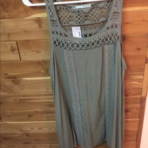 Flowy cute tank