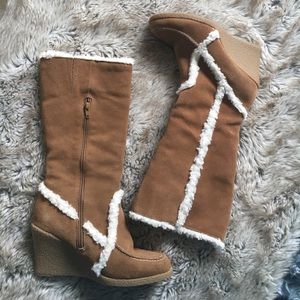 Tan and Faux Fur Winter Wedge Boots