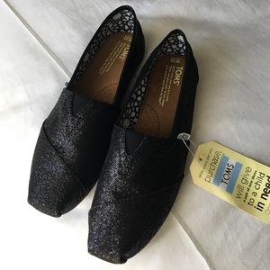GLITTER BLACK TOMS
