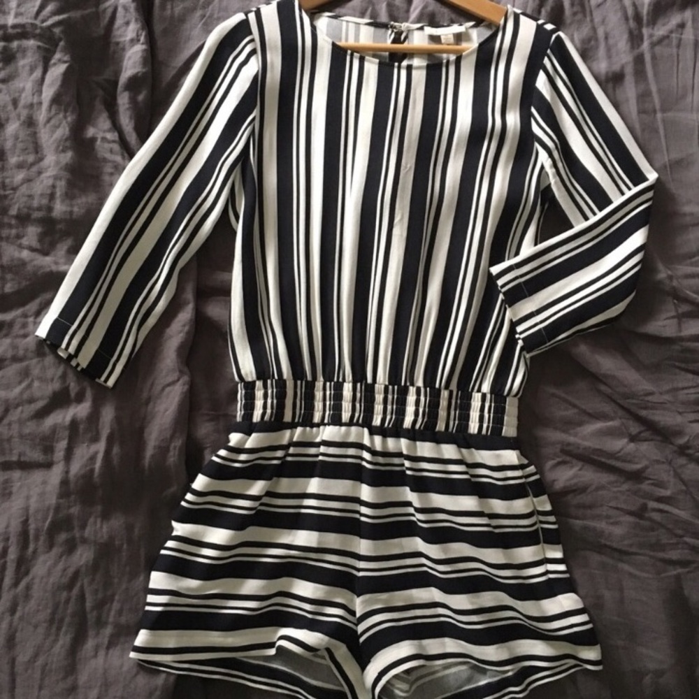 Ella Moss Black & White Stripped Romper XS