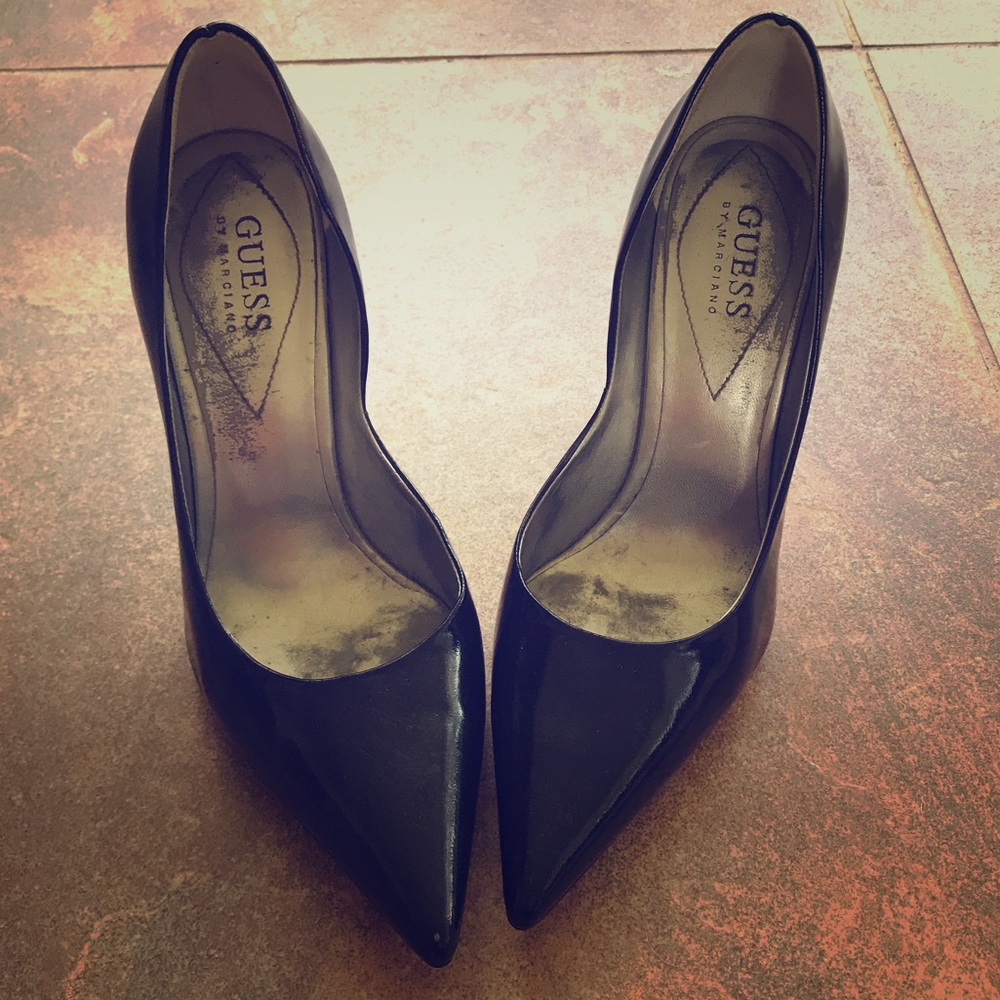 Guess D'Orsay Pump