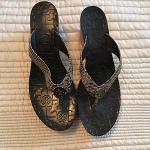 Platform sandals