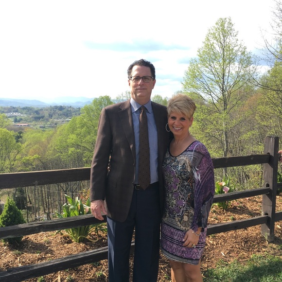 Meet your Posher, Roberta - Picture 3 of 3