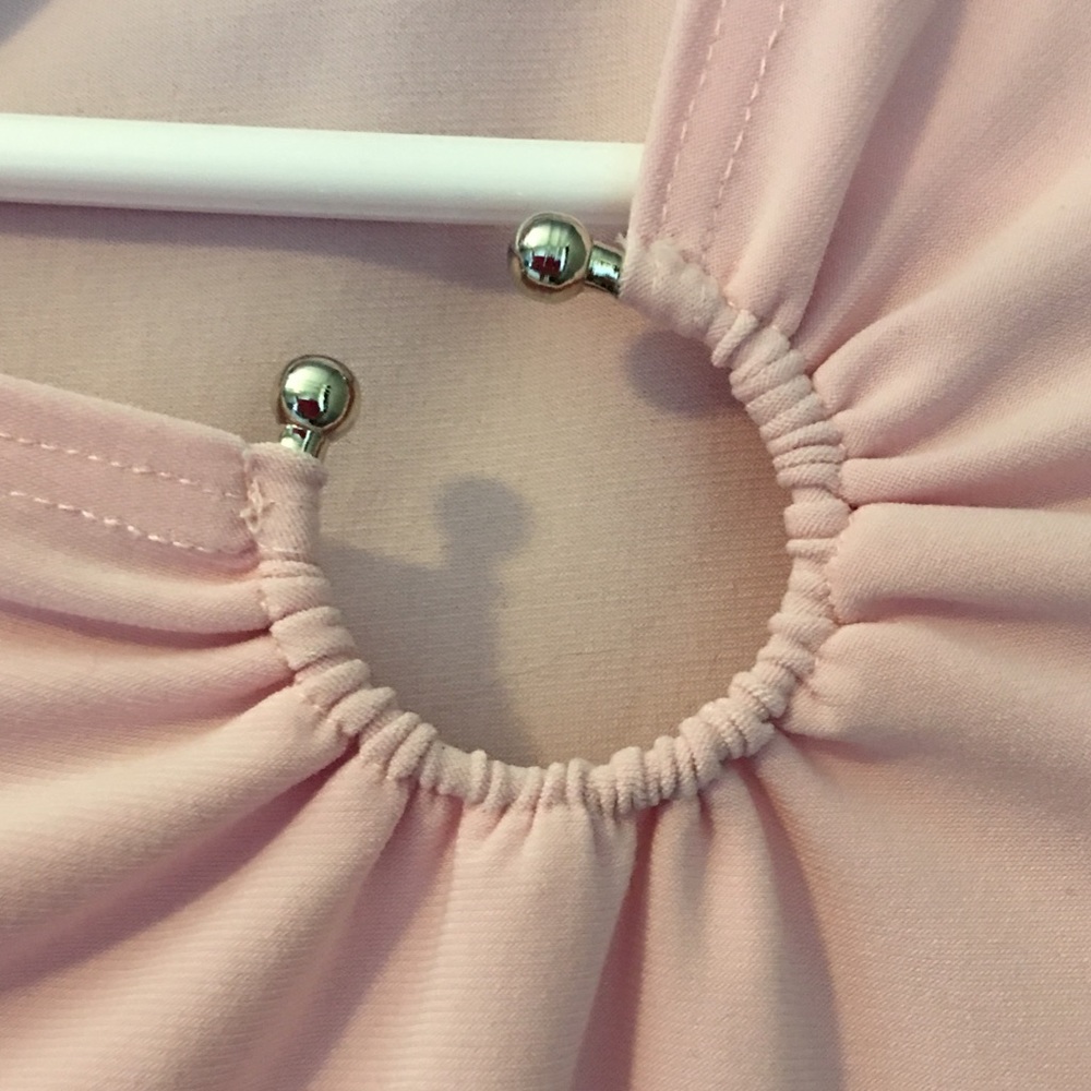 👚Pink top from Rave• Size Medium👚 - Picture 2 of 5