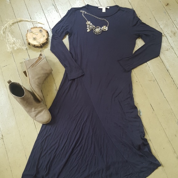 Forever 21 Dresses & Skirts - Lovely assemetrical long sleeve dress