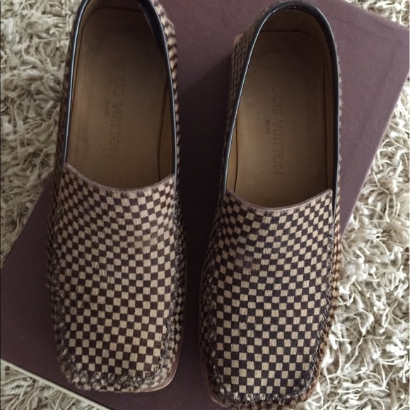 Louis Vuitton men\'s pony checker loafers