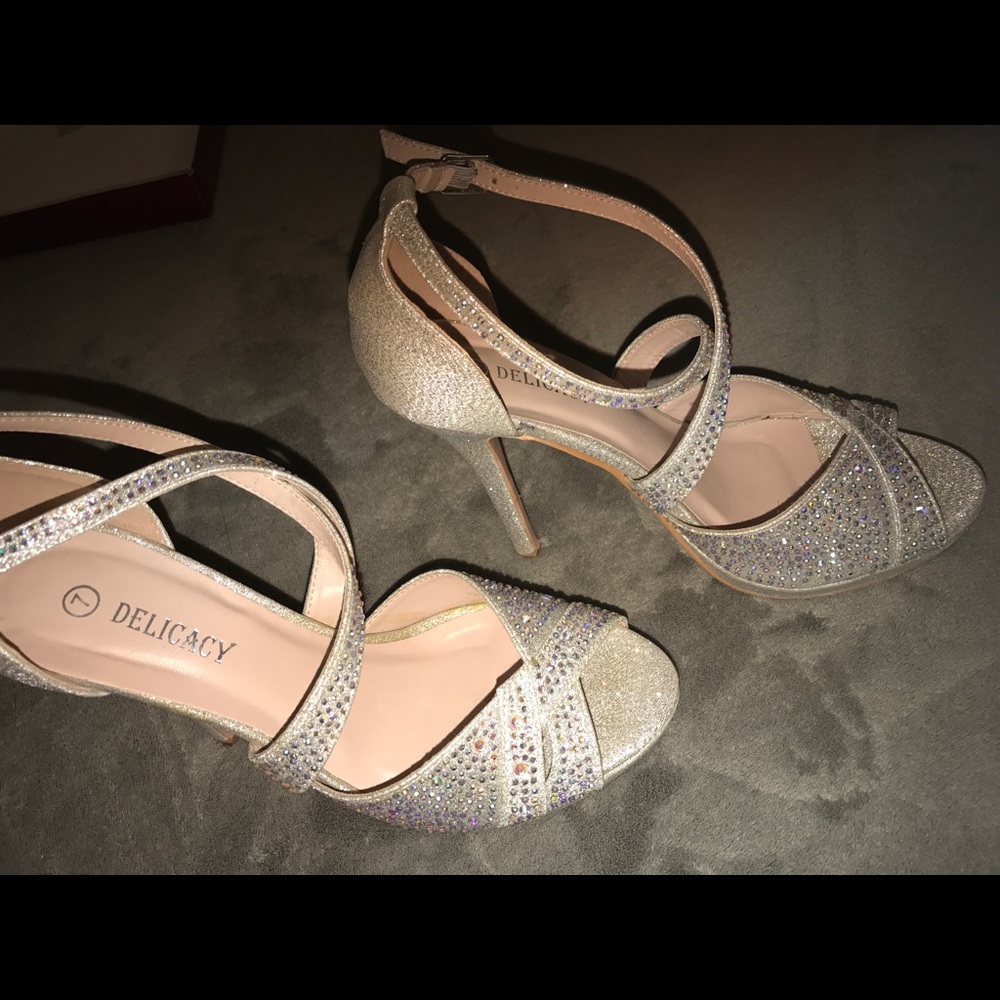 High heels - Picture 3 of 3