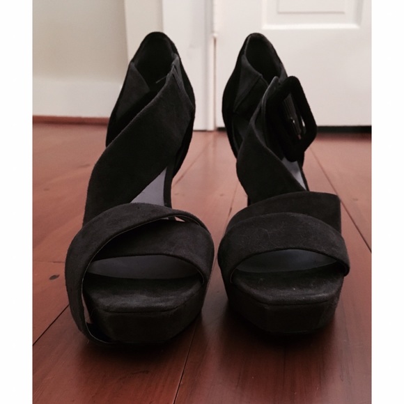 Nine West Heels - Picture 1 of 4