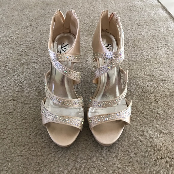 Sparkly Champagne Heels (Sizzle by Coloriffics) - Picture 1 of 6