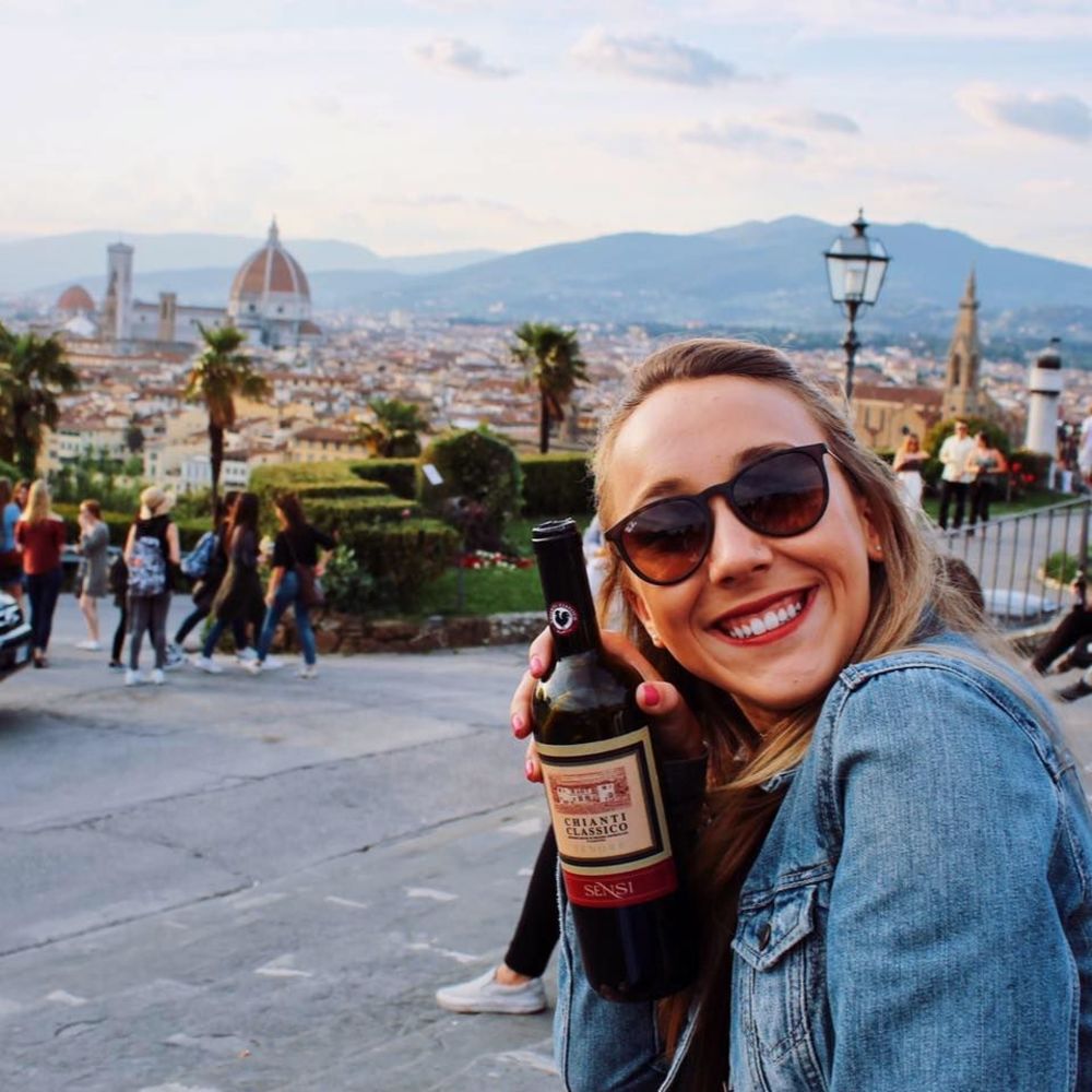 Meet your Posher, Leigh