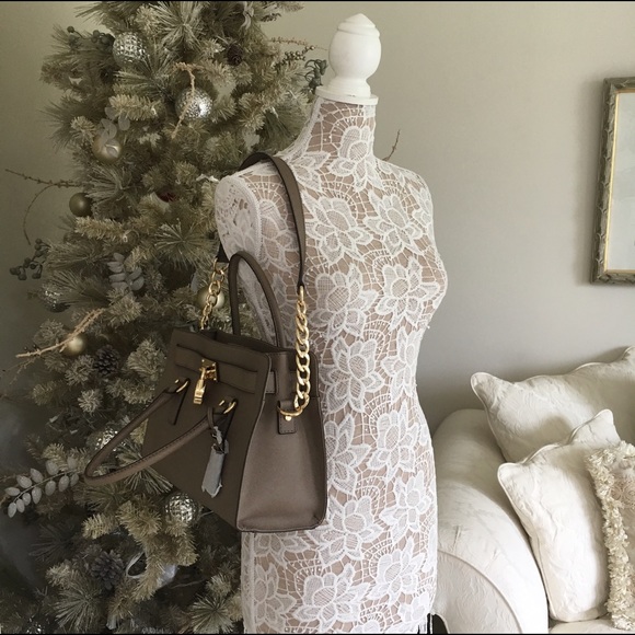 $298 Retail New! MICHAEL KORS satchel - Picture 10 of 11