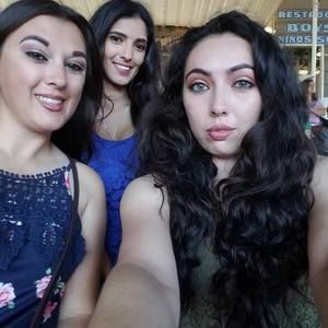 Meet your Posher, Crystal