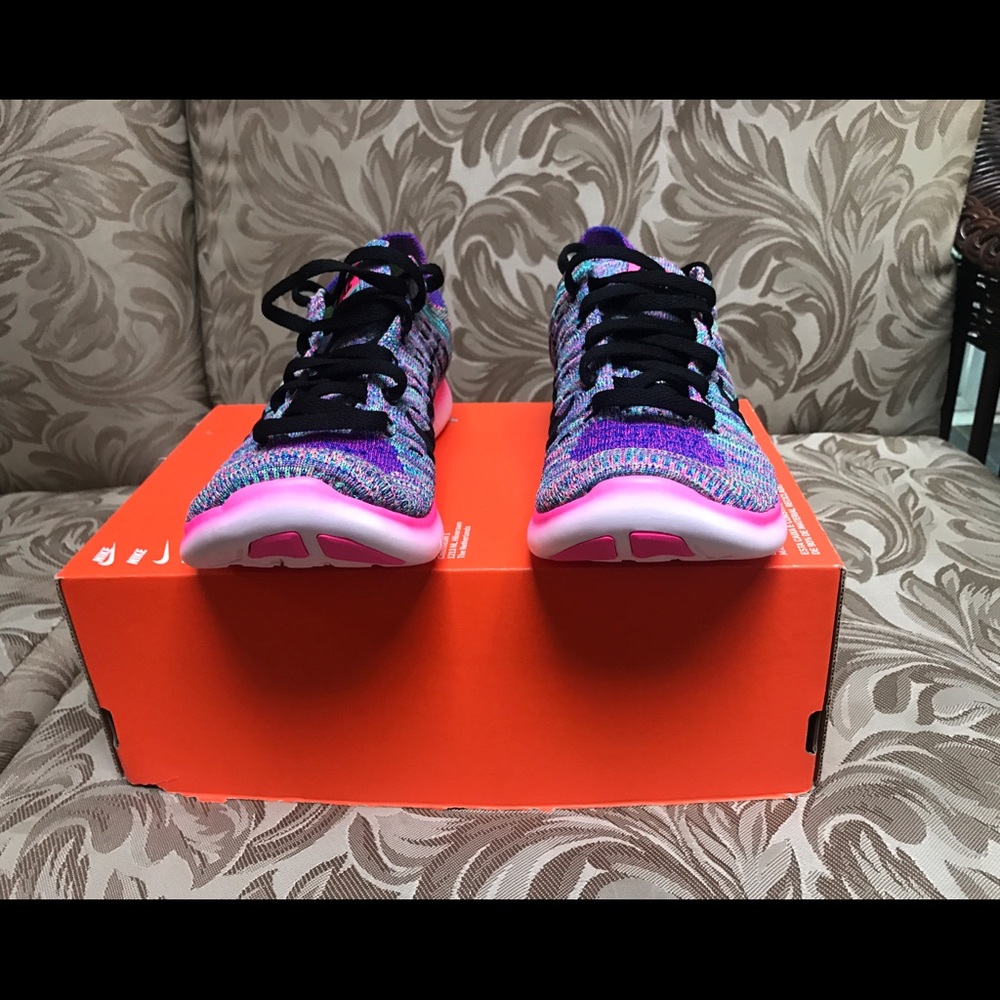 Nike WMNS Free RN Flyknit - Picture 3 of 8