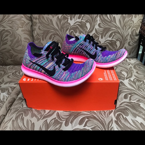 Nike WMNS Free RN Flyknit - Picture 4 of 8