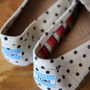 Toms Classics Natural Hemp With Polka Dots