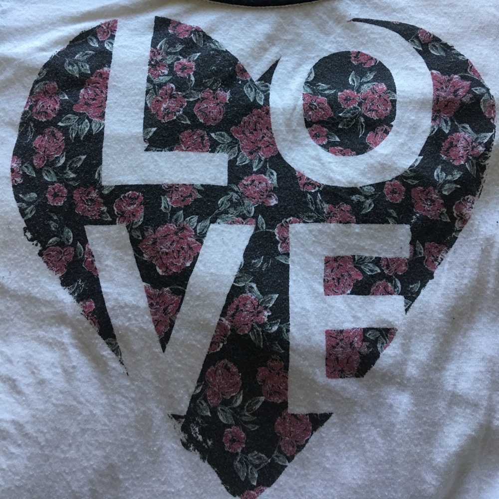 Torrid Raglan Tee Love Romantic Flowers Heart 3x