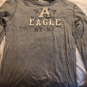 American Eagle Long Sleeve T-Shirt