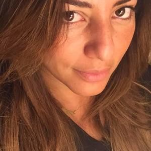 Meet your Posher, Yari