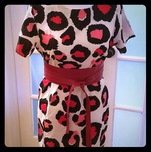 Cute large print cheetah short dress