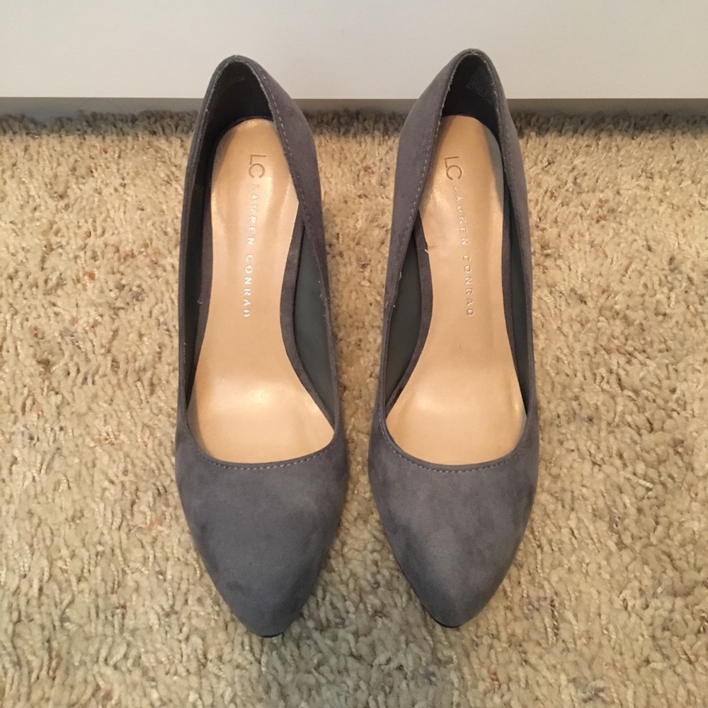 Lauren Conrad Grey Pumps