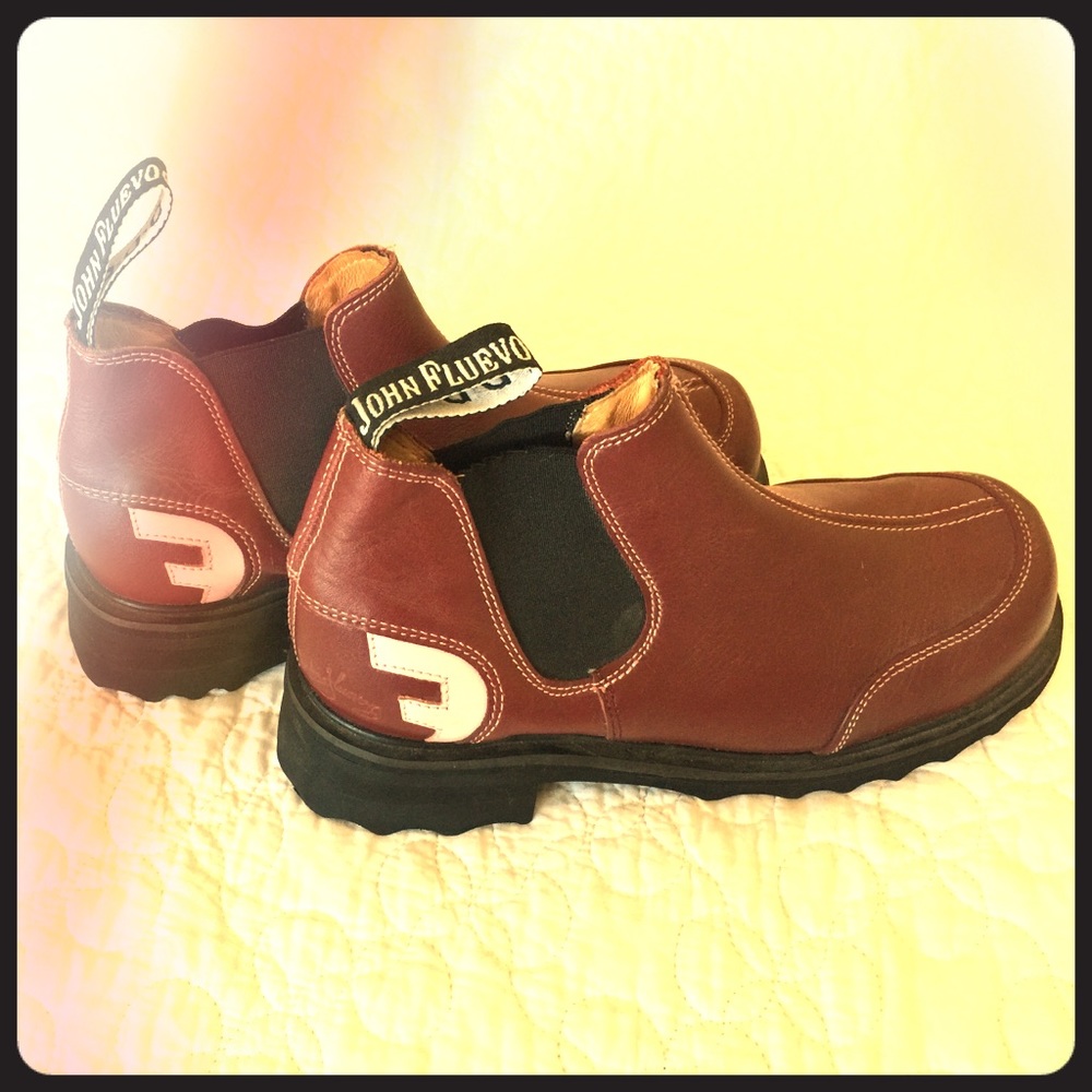 John Fluvevog D.D.F.T. size U.S. 7 like new!