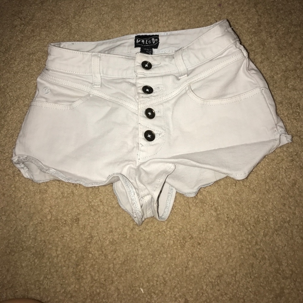 Light wash high waisted shorts