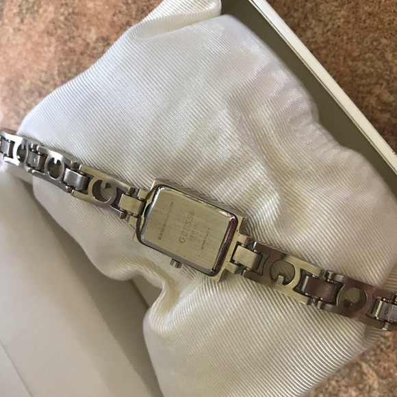 Guess Slim and Elegant Silver Watch with Box - Picture 3 of 5