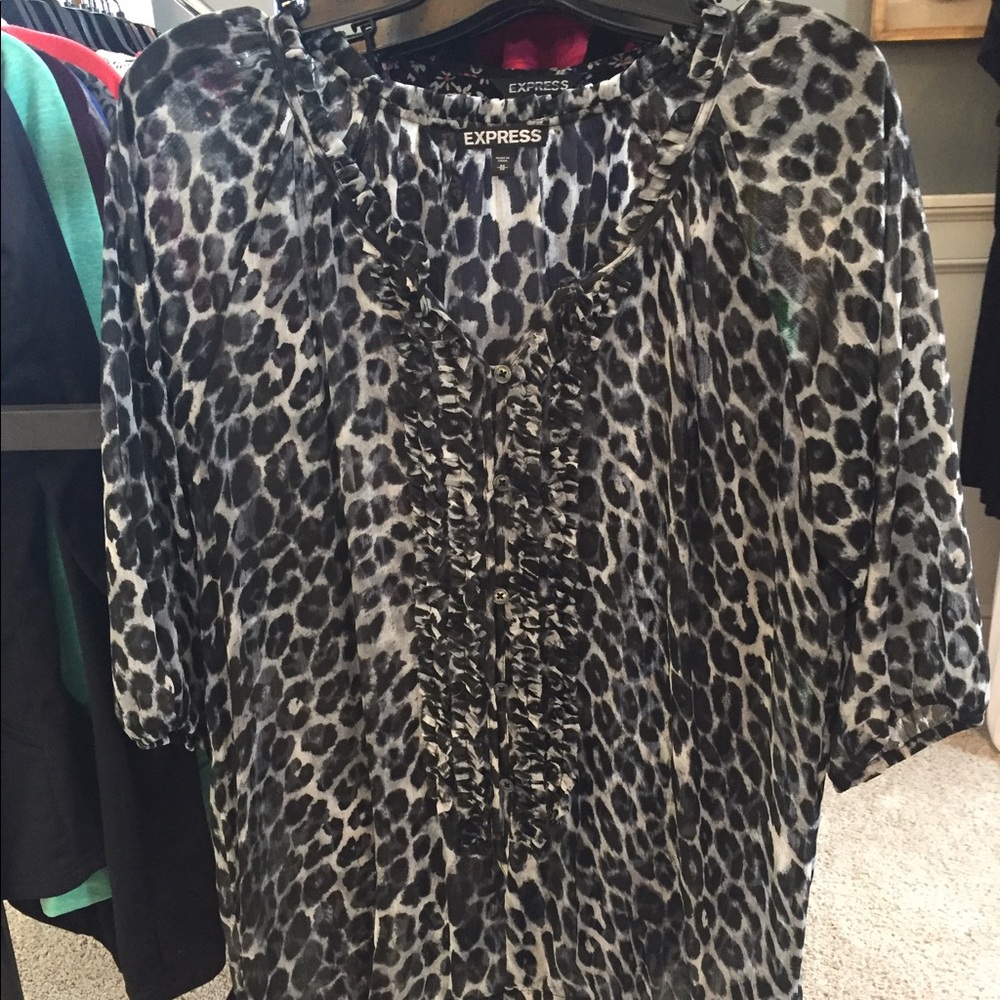 Leopard chiffon pull over