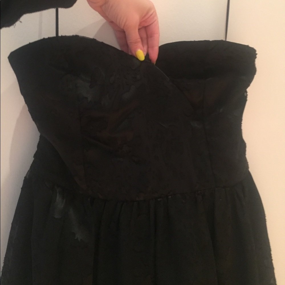 Cute little black dress