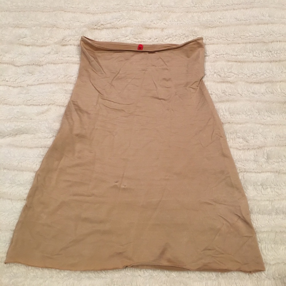 Nude spanx skirt slip