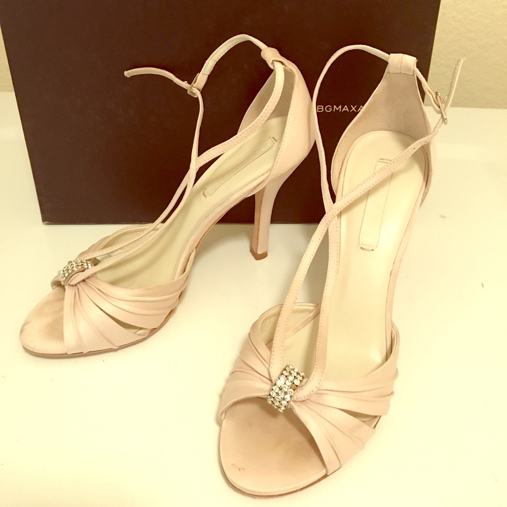 BCBG MAXAZRIA HEELS