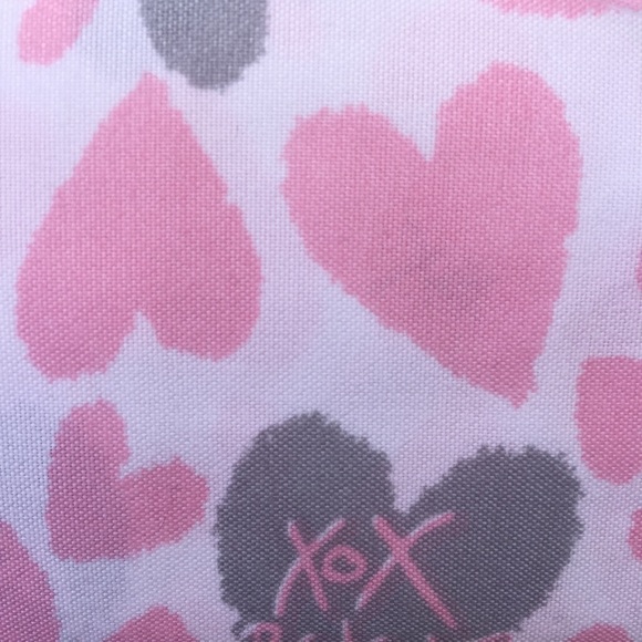 Betsey Johnson XOX Pink & Gray Hearts Twin Sheets - Picture 3 of 8