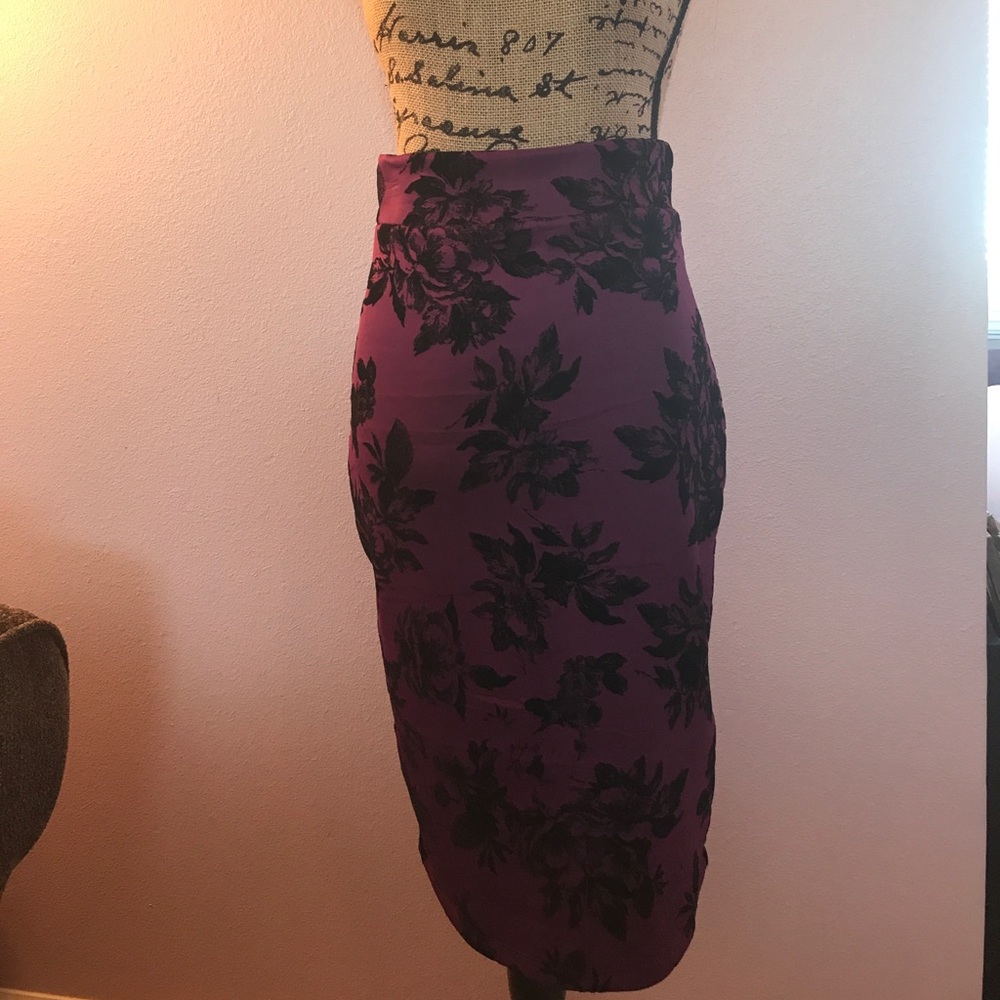 Pencil skirt