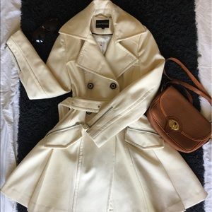 ✨Express Cream Peacoat ✨