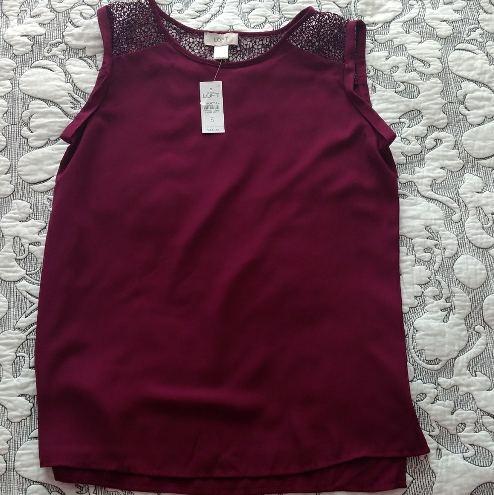 LOFT garnet blouse S