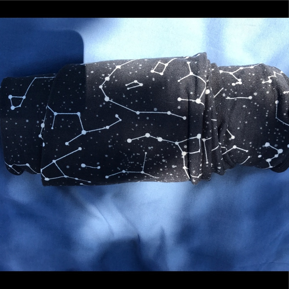 Lularoe constellation leggings TC