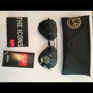 2 for 1!!!! Ray•Ban classic aviator sunglasses