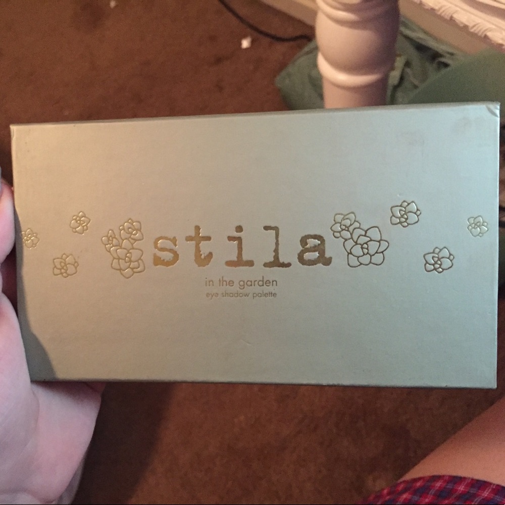 Stila Eyeshadow Palette