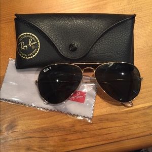 Medium size Ray-Ban aviators