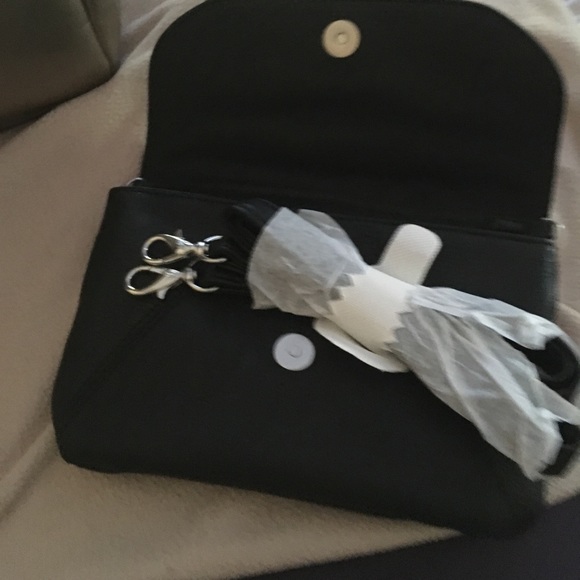 Grace Adele purse, clutch and scarf, cross body strap and dust bag - Picture 4 of 12