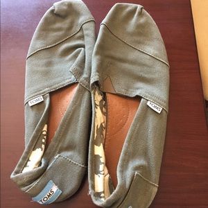 Toms loafers