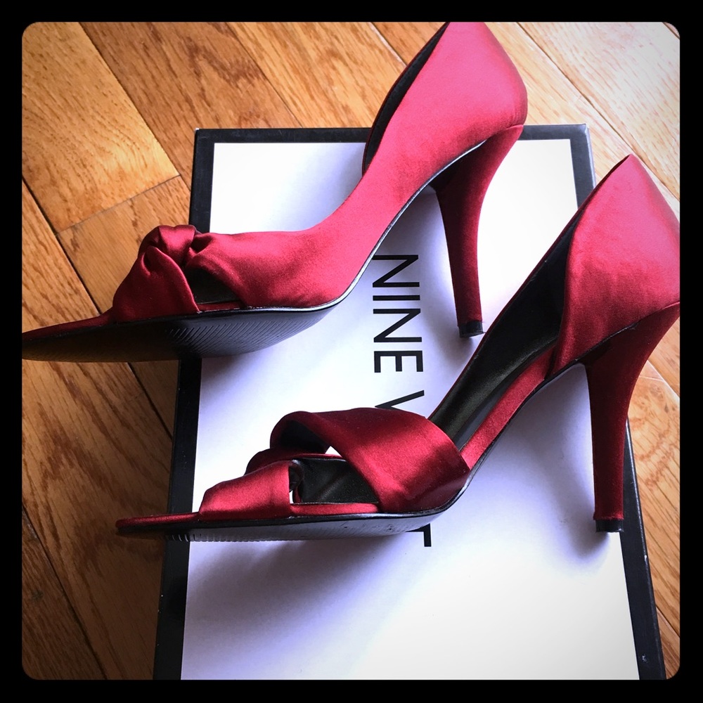 Satin Nine West shoes