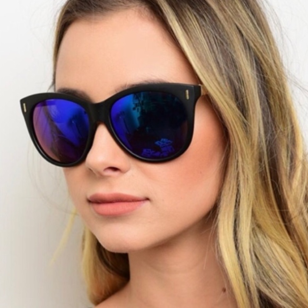 Black fashion sunglasses 😎