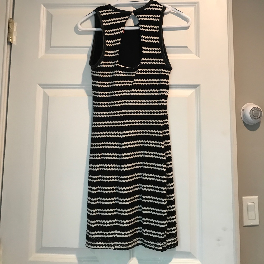 Black & White high-neck body con dress.